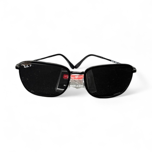 Ray-Ban Classic Black Sunglasses with Case - Picture 3 of 6